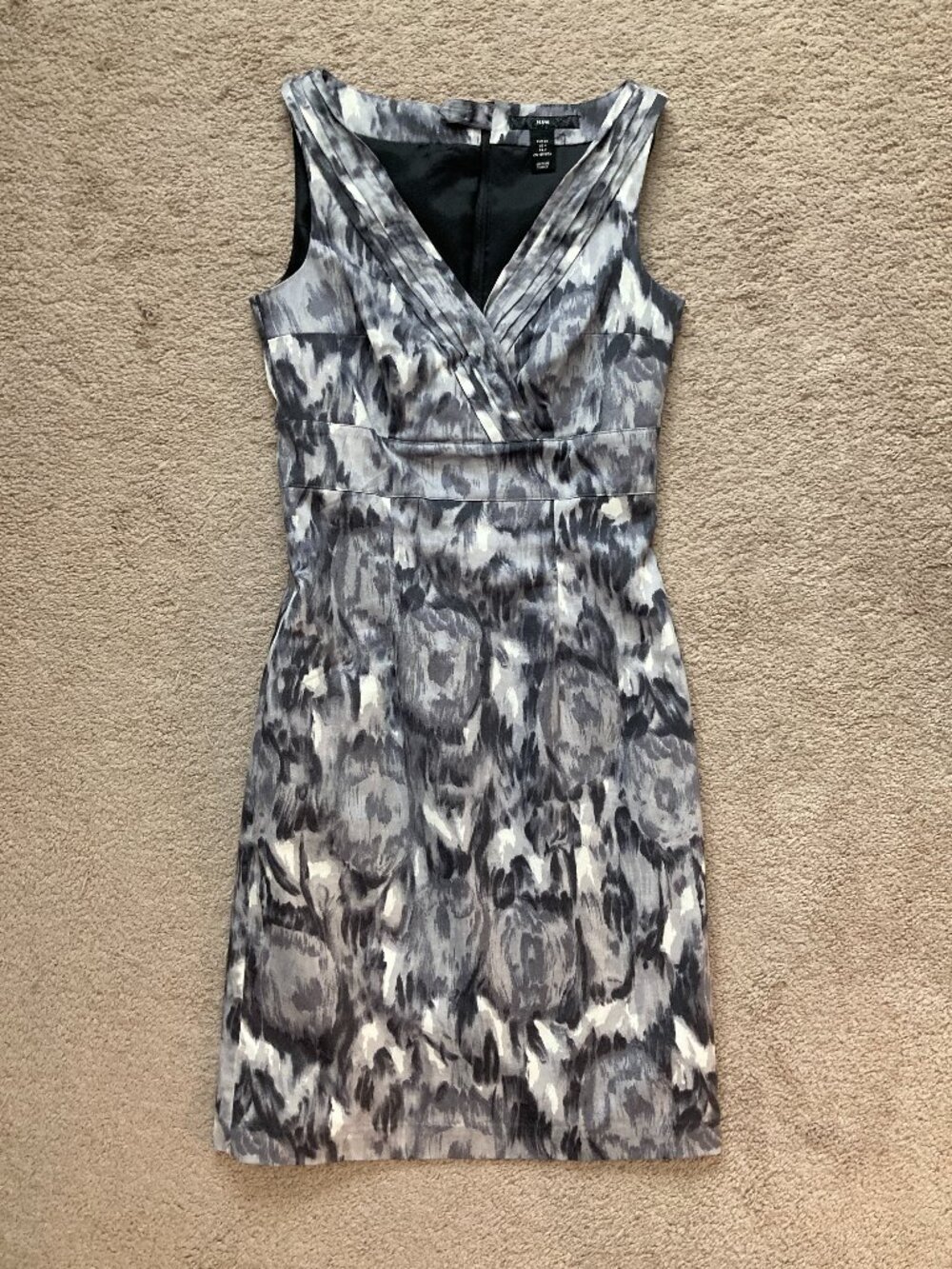 H&M gray abstract floral dress size 4